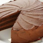 Bolo de Chocolate com Recheio Cremoso