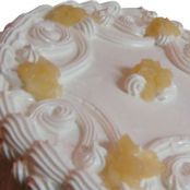 Bolo de abacaxi com creme