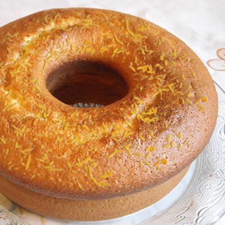 BOLO DE FUBÁ COM CALDO DE LARANJA