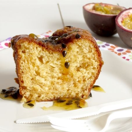 Bolo Umido de Maracujá e Castanha de Caju