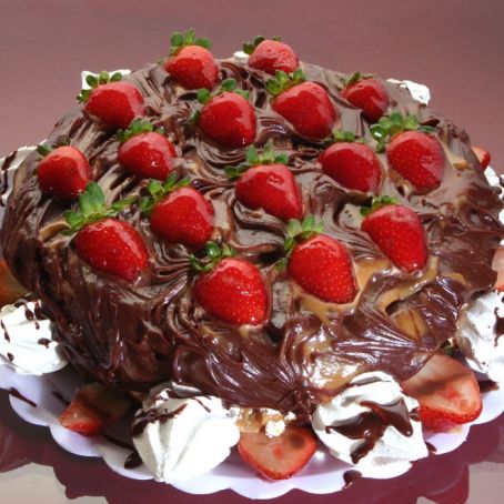 bolo de prestijo com morangos