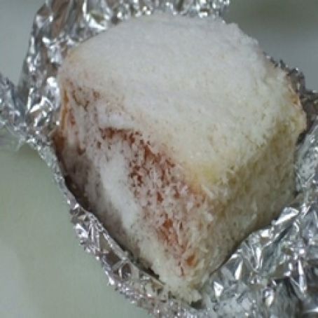 Bolo gelado de coco com calda 