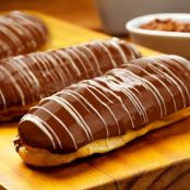 Éclair de chocolate