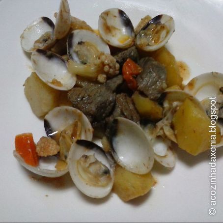 Carne a minha moda com ameijoas