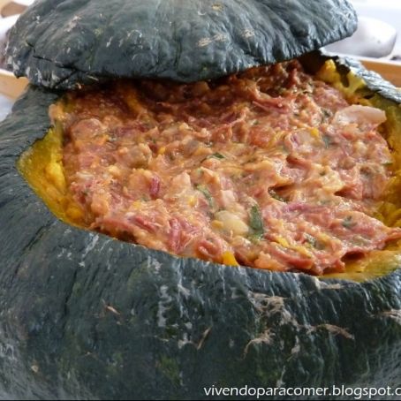 Abóbora recheada com carne seca