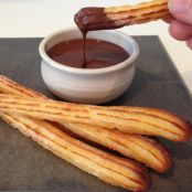 Churros recheados com doce de leite