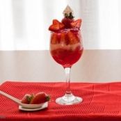 Gelatina ao creme com morangos