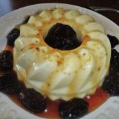 Manjar de coco com ameixa