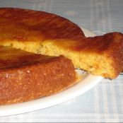 Bolo de milho com recheio cremoso