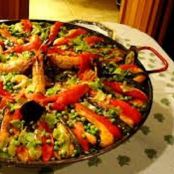 Paella de legumes com mexilhões