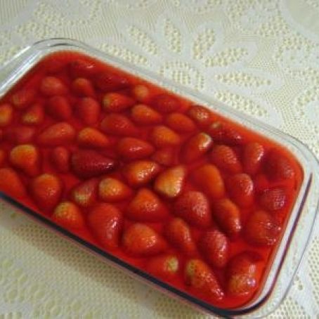 Gelatina ao creme com morangos