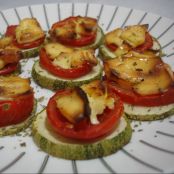 Entradinha light de abobrinha, tomate e poleguinho