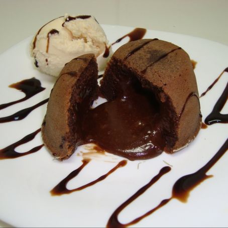 BOLINHOS VULCÃO DE CHOCOLATE