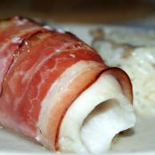 Tamboril assado com bacon