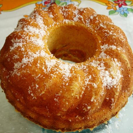Bolo de Iogurte e Coco