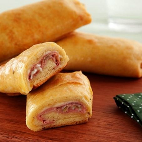 Enroladinho de Presunto, Queijo e Azeitonas