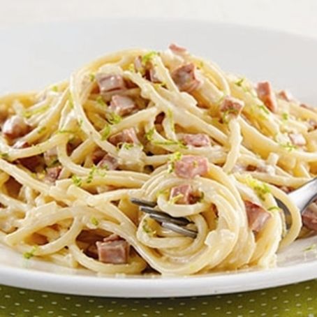 Espaguete com Mortadela Al Limone