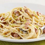 Espaguete com Mortadela Al Limone