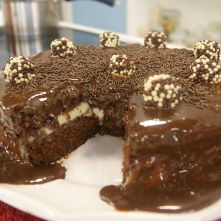 Bolo Dois Brigadeiros
