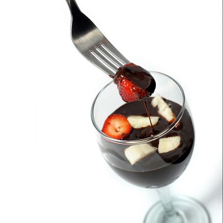 Taça de Frutas com Calda de Chocolate