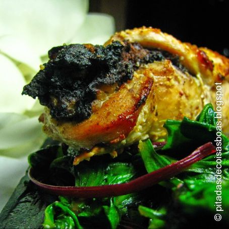 Frango recheado com morcela e maçã