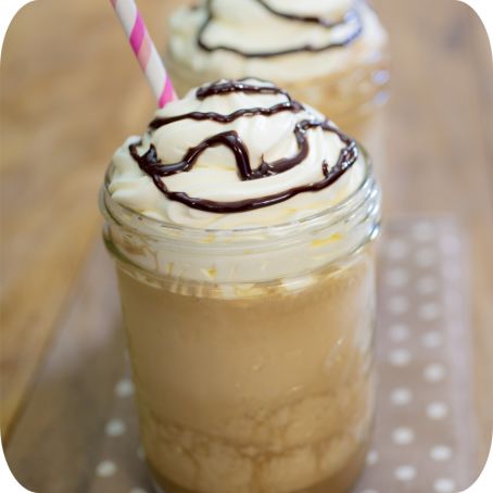 Frappuccino de caramelo e baunilha