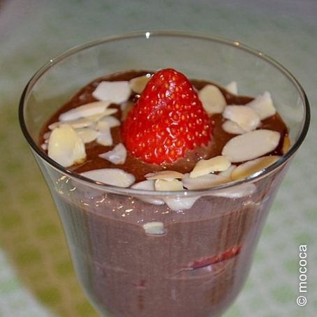 Ganache de chocolate com morango