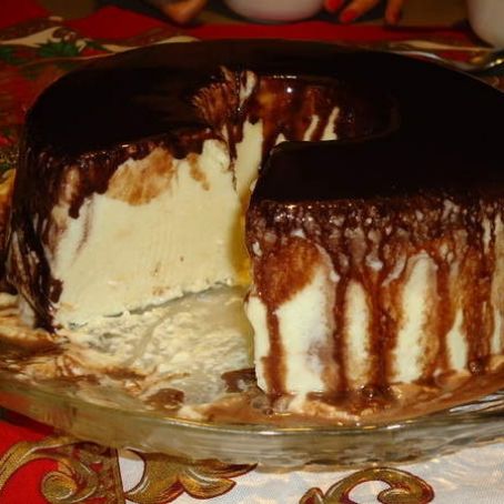 Gelado de Creme com Calda de Chocolate de verão