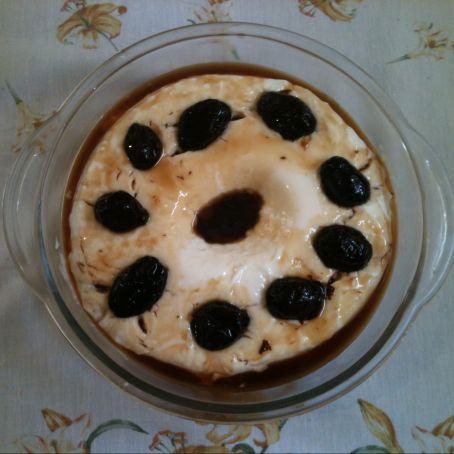 Pudim de coco com ameixa delícia