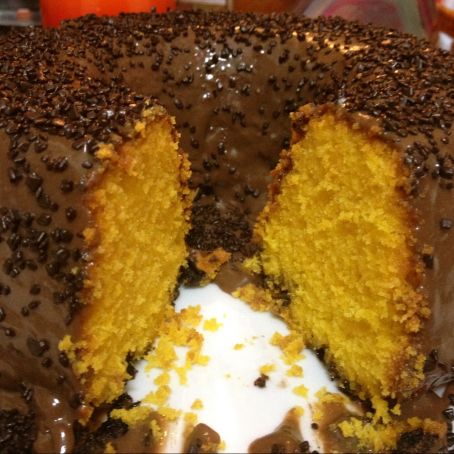 Bolo de Cenoura com Cobertura de Brigadeiro cremoso e fofinho (3.5/5)