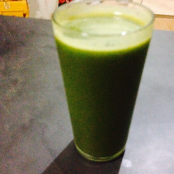 Suco verde com abacaxi