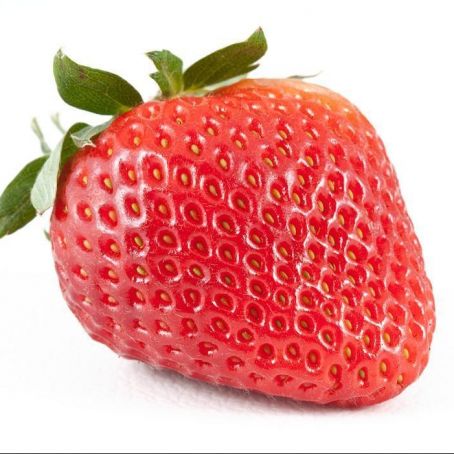 Mousse de morango de liquidificador delicioso