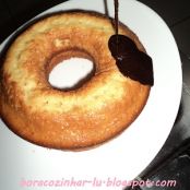 Bolo de Laranja com cobertura de chocolate 