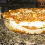 Lasanha de carne moída e molho branco