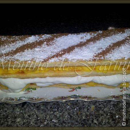 Mil-Folhas de natas e creme de ovos