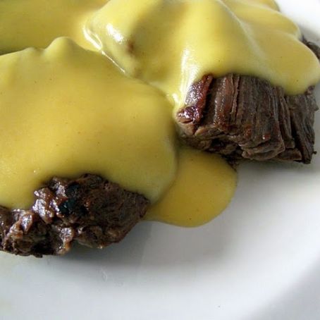 Medalhões de Filé Mignon ao Molho Mostarda