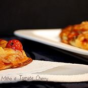 Mini Pizzas de Bacon, Milho e Tomate Cherry