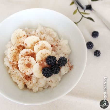 Papa de Arroz com Banana e Amoras
