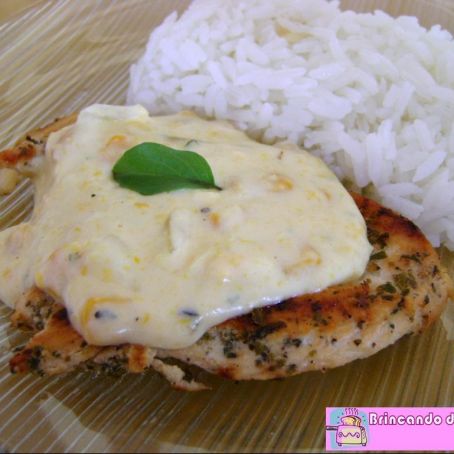 Sorvete caseiro com caramelo