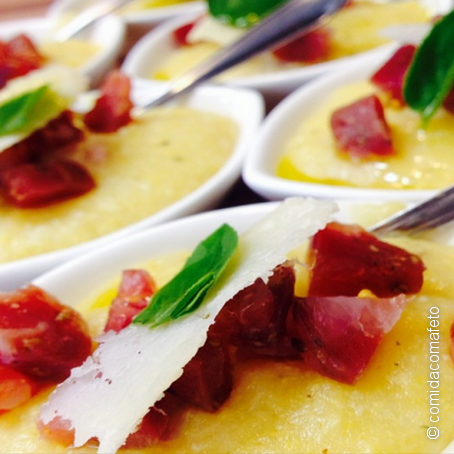 Polenta Mole com Grana Padano e Linguiça Curada