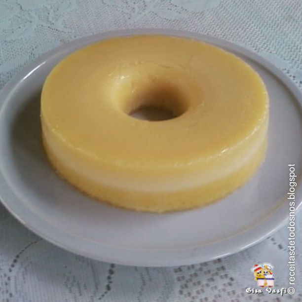 Pudim de coco na cuscuzeira