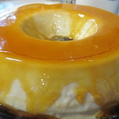 Pudim de Leite Que Não Vai ao Forno caramelado