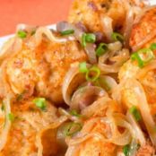 Almôndega de frango acebolada