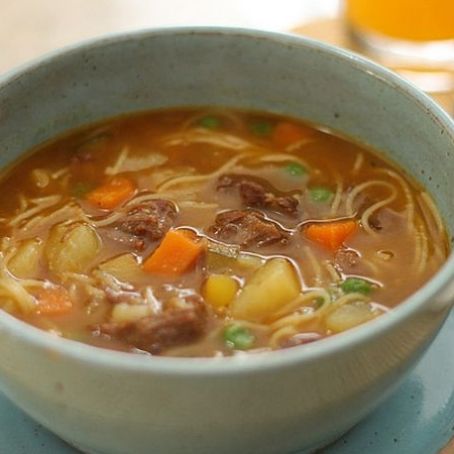 Sopa de Legumes com Macarrão