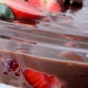 torta gelada de bis e morango