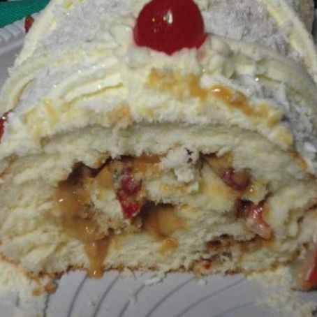 Rocambole de Doce de Leite com Morangos