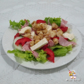 Salada de alface com caroços de jaca