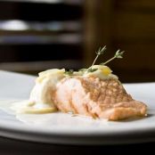 Salmão ao champignon