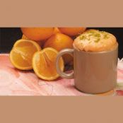 Bolo de laranja na caneca