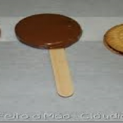 Pirulito de chocolate com biscoito - Etapa 1